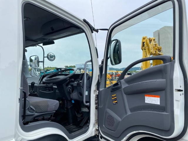 いすゞフォワードセーフティローダー増トン（6t・8t）[写真15]