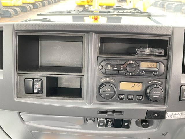 いすゞフォワードセーフティローダー増トン（6t・8t）[写真21]