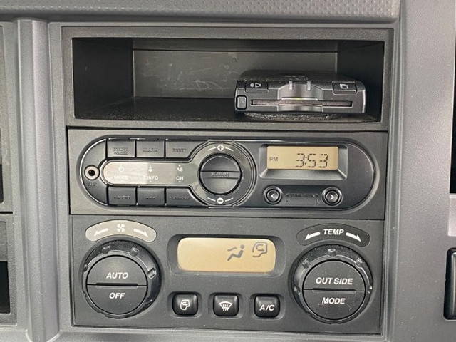 いすゞフォワードセーフティローダー増トン（6t・8t）[写真22]