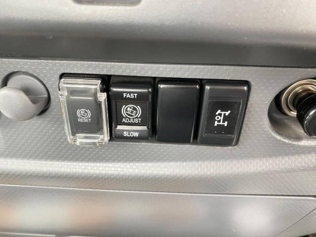 いすゞフォワードセーフティローダー増トン（6t・8t）[写真23]