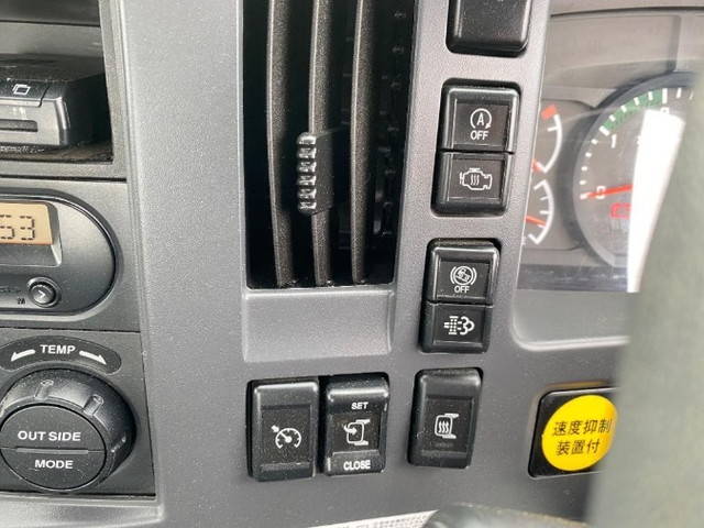 いすゞフォワードセーフティローダー増トン（6t・8t）[写真24]