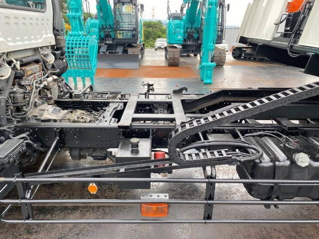 いすゞフォワードセーフティローダー増トン（6t・8t）[写真27]