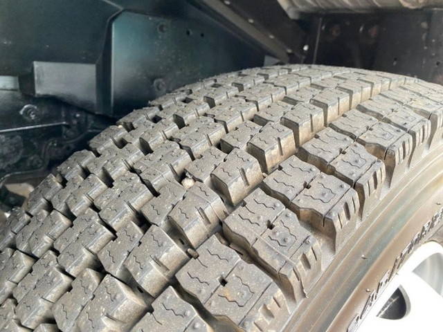 いすゞフォワードセーフティローダー増トン（6t・8t）[写真09]