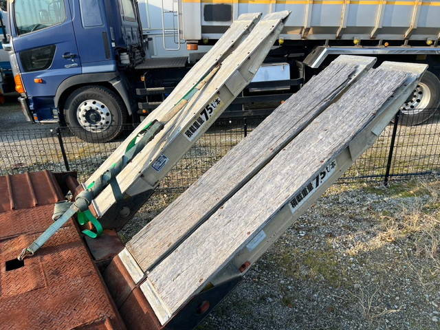 その他のメーカーその他の車種重機運搬トレーラー大型（10t）[写真10]