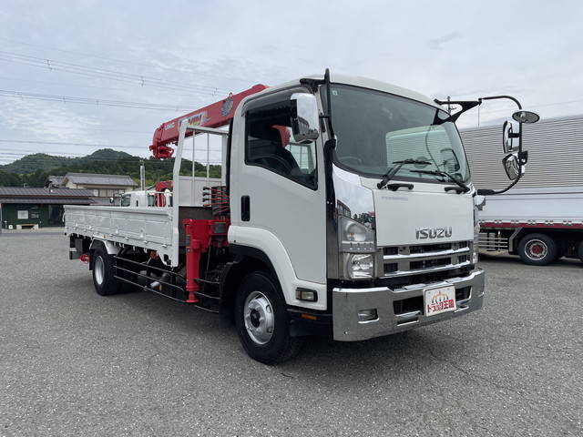 いすゞフォワードクレーン4段増トン（6t・8t）[写真03]