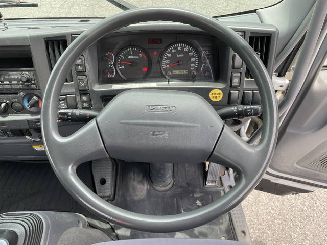 いすゞフォワードクレーン4段増トン（6t・8t）[写真36]