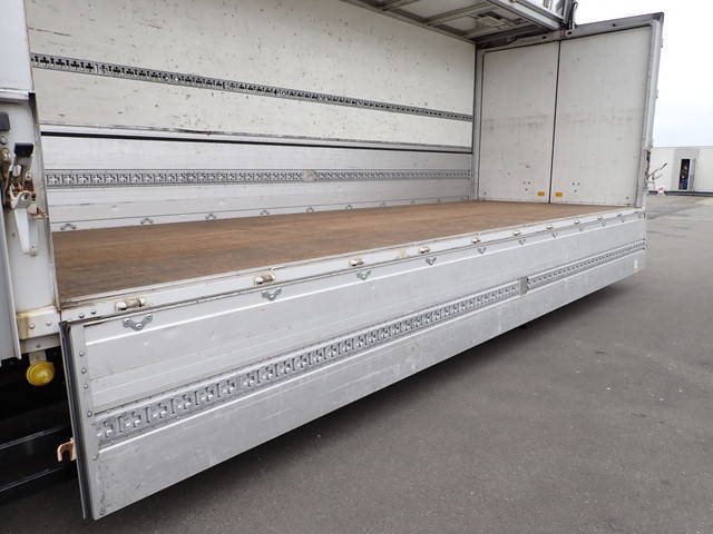 日野レンジャーアルミウイング中型（4t）[写真10]