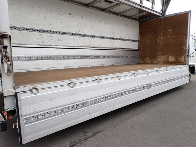 日野レンジャーアルミウイング中型（4t）[写真11]