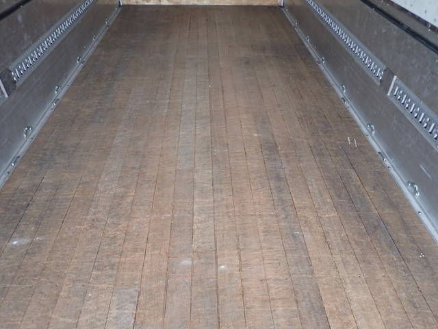 日野レンジャーアルミウイング中型（4t）[写真17]