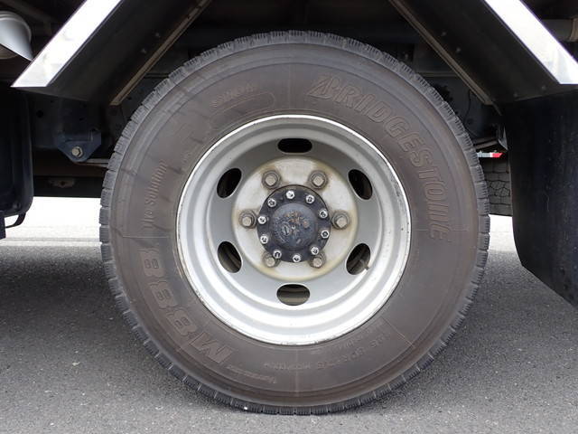 日野レンジャーアルミウイング中型（4t）[写真24]