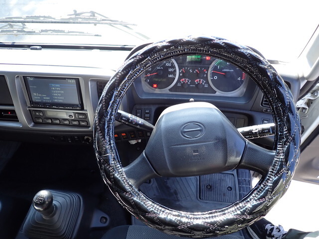 日野レンジャーアルミウイング中型（4t）[写真36]