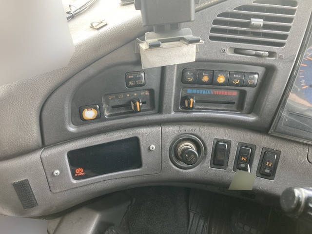 日野プロフィアクレーン3段大型（10t）[写真32]