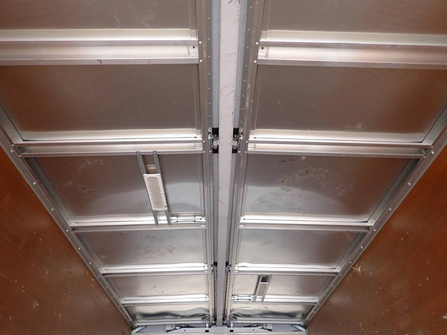 三菱ふそうファイターアルミウイング中型（4t）[写真16]