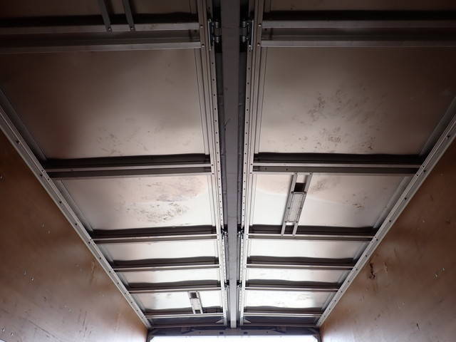 三菱ふそうファイターアルミウイング中型（4t）[写真17]