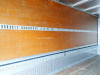 三菱ふそうファイターアルミウイング中型（4t）[写真19]