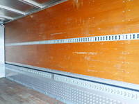 三菱ふそうファイターアルミウイング中型（4t）[写真20]