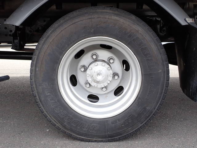 三菱ふそうファイターアルミウイング中型（4t）[写真26]