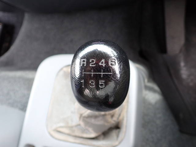 三菱ふそうファイターアルミウイング中型（4t）[写真30]