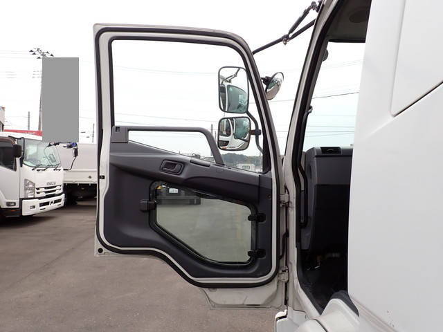 三菱ふそうファイターアルミウイング中型（4t）[写真34]