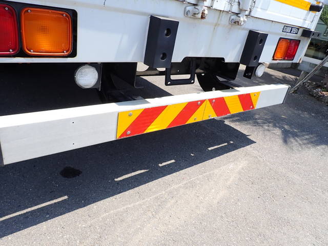 三菱ふそうファイターアルミウイング中型（4t）[写真08]