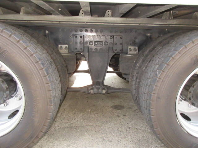 日産クオンアルミウイング大型（10t）[写真14]