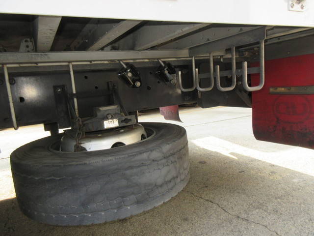 日産クオンアルミウイング大型（10t）[写真15]