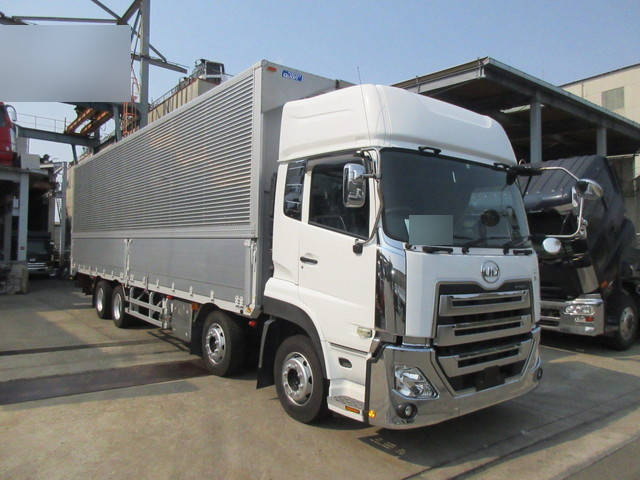 日産クオンアルミウイング大型（10t）[写真03]