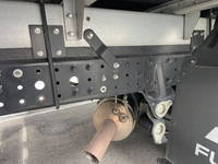 三菱ふそうキャンターアルミバン小型（2t・3t）[写真16]