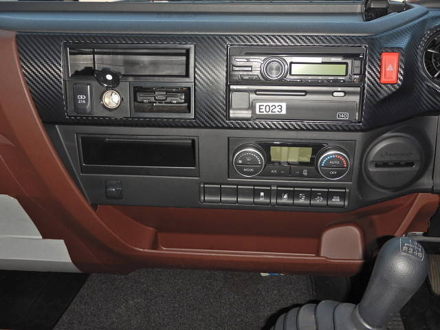 日野レンジャーアルミウイング中型（4t）[写真23]