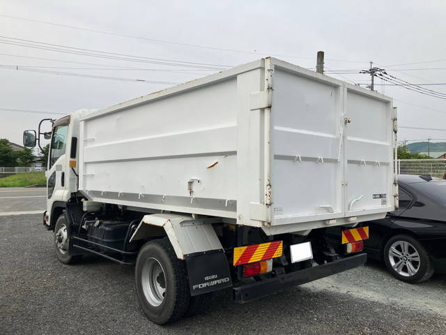 いすゞフォワード深ダンプ（土砂禁ダンプ）中型（4t）[写真02]