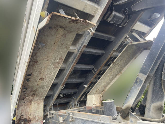 日野プロフィアダンプ大型（10t）[写真10]