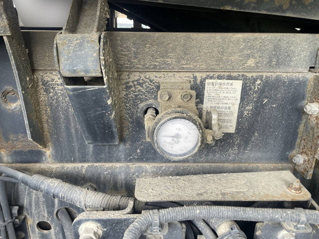 日野プロフィアダンプ大型（10t）[写真15]