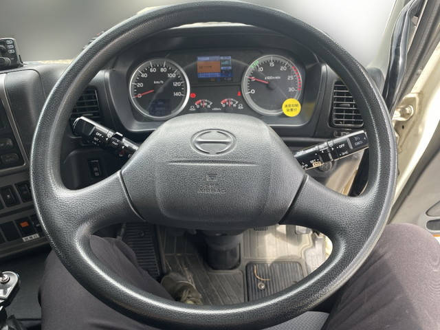 日野プロフィアダンプ大型（10t）[写真32]