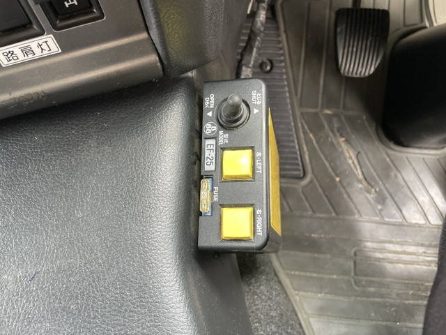 日野プロフィアダンプ大型（10t）[写真35]