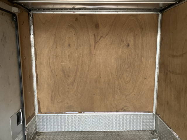 トヨタトヨエースアルミバン小型（2t・3t）[写真13]