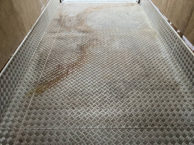 トヨタトヨエースアルミバン小型（2t・3t）[写真14]