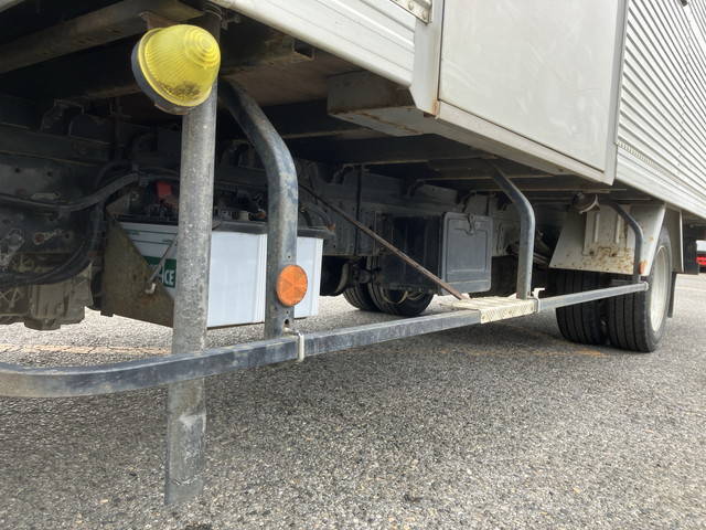 トヨタトヨエースアルミバン小型（2t・3t）[写真19]