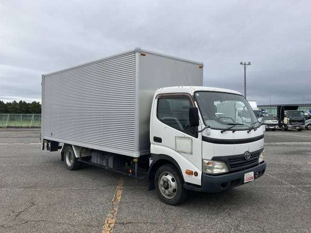 トヨタトヨエースアルミバン小型（2t・3t）[写真03]