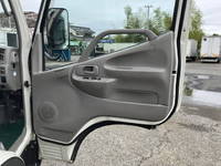 トヨタトヨエースアルミバン小型（2t・3t）[写真32]