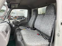 トヨタトヨエースアルミバン小型（2t・3t）[写真34]