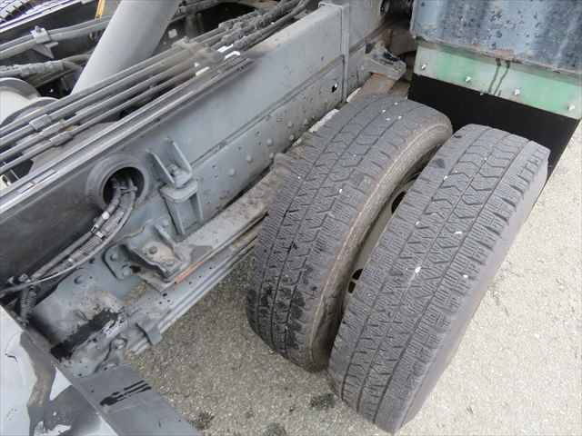 日野デュトロパッカー車（塵芥車）小型（2t・3t）[写真19]