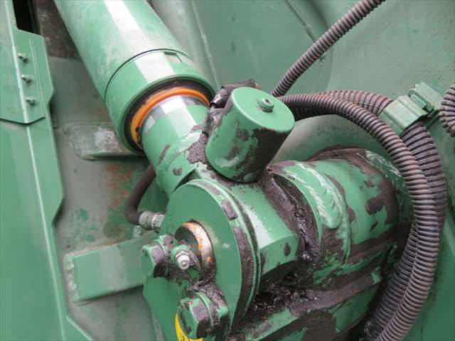 日野デュトロパッカー車（塵芥車）小型（2t・3t）[写真28]