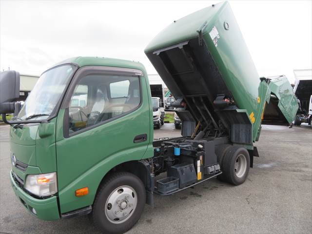 日野デュトロパッカー車（塵芥車）小型（2t・3t）[写真03]