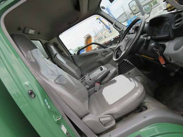 日野デュトロパッカー車（塵芥車）小型（2t・3t）[写真33]