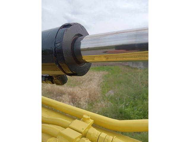 ヤンマーミニユンボ（ミニバックホー）[写真11]