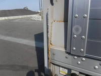 いすゞフォワードアルミウイング中型（4t）[写真24]