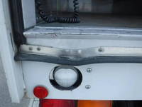 いすゞフォワードアルミウイング中型（4t）[写真30]