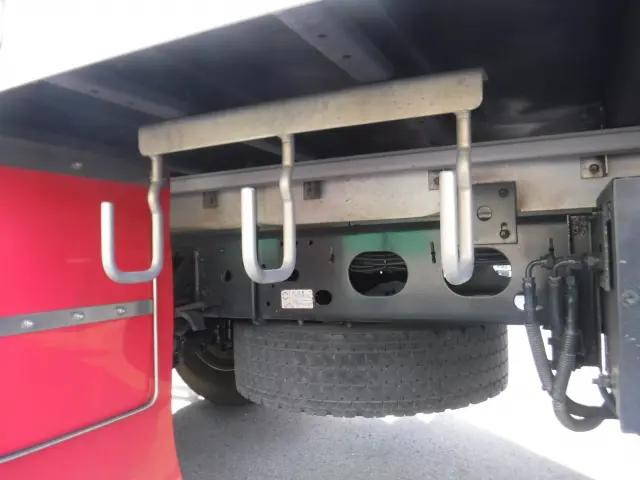 いすゞフォワードアルミウイング中型（4t）[写真36]