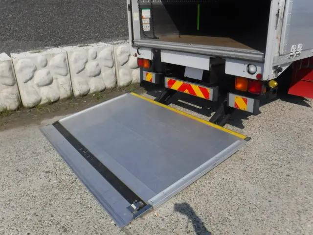 いすゞフォワードアルミウイング中型（4t）[写真07]