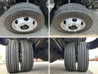 三菱ふそうキャンター平ボディ小型（2t・3t）[写真16]